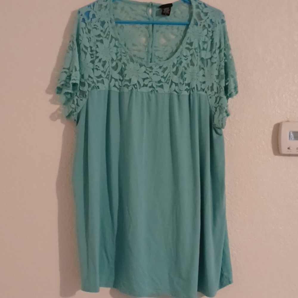Cute Lacy top with sheer bottom